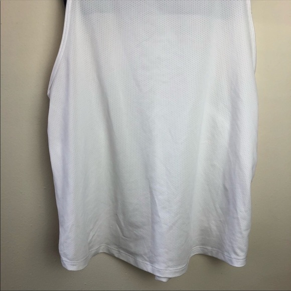 (3 for $24❣️) Under Armour Size S Loose Heat Gear Tank Top - Picture 3 of 8